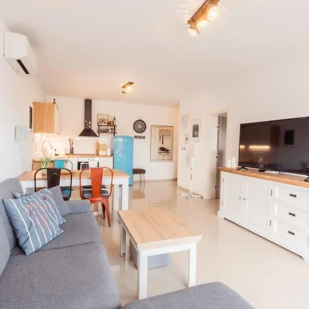 Danica S Bazenom * Medulin