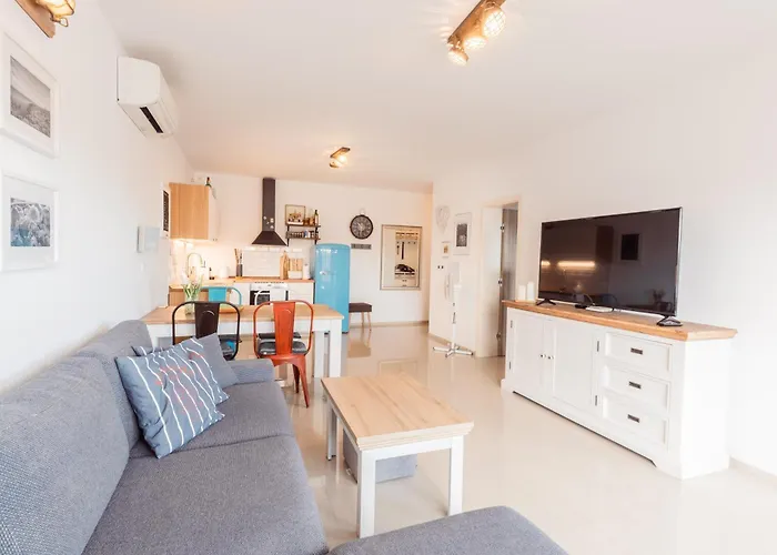 Danica S Bazenom * Medulin