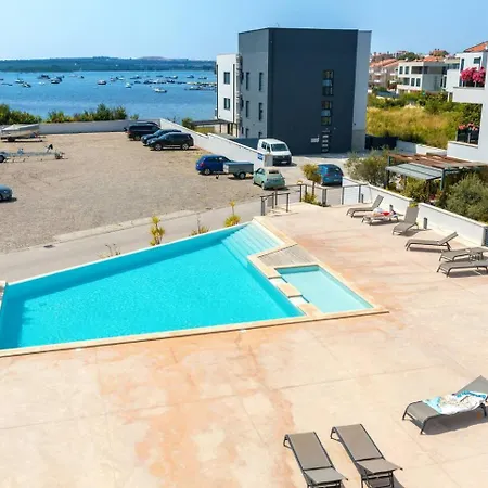 Apartment Danica S Bazenom *