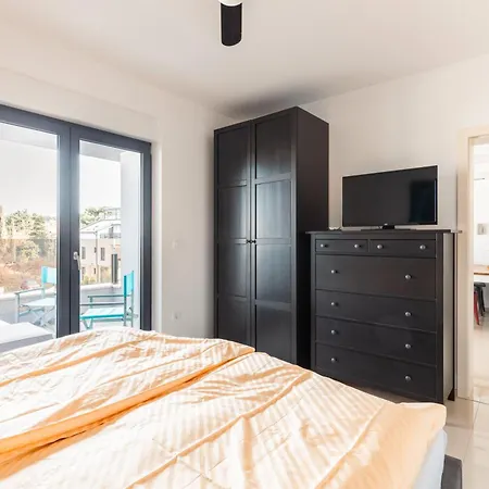 Danica S Bazenom Apartment Medulin