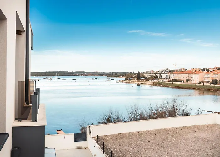 Apartman Danica S Bazenom Medulin